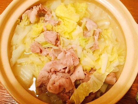 簡単☆白菜と豚肉のシンプル鍋